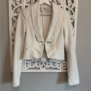 🌺SOLD🌺FREE PEOPLE Y2K  Cream Textured Lace Collar Cropped Jacket Size SP